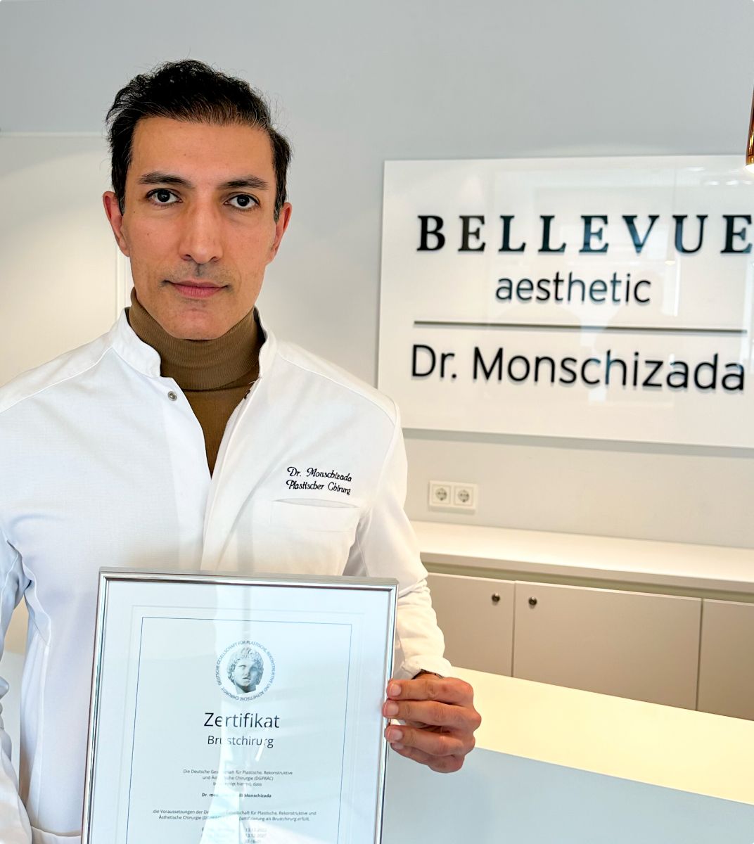 Dr. Monschizada DGPRÄC Brustchirurg Zertifikat